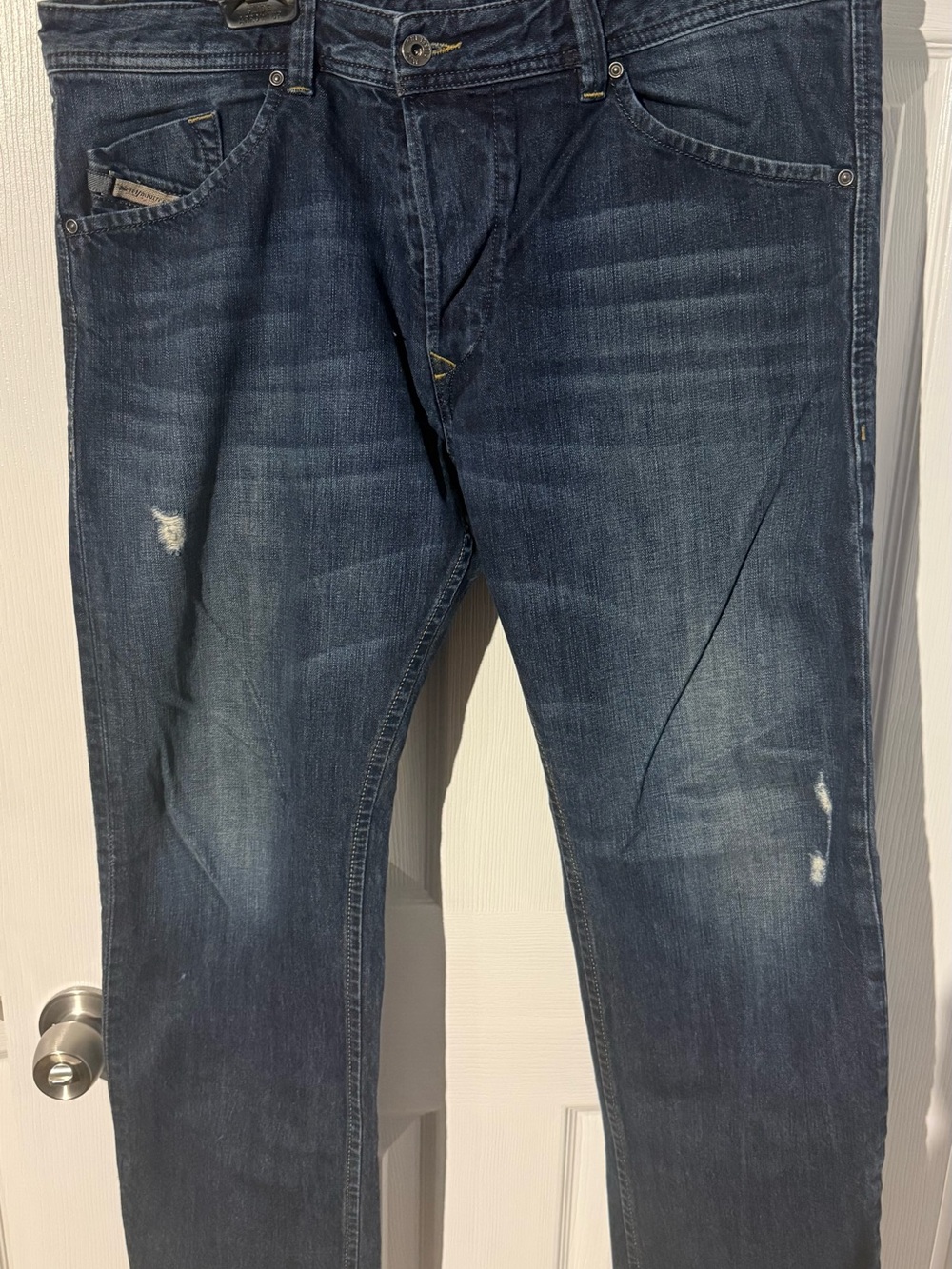 Diesel Darron Slim Straight Jeans in Dark Blue Wash